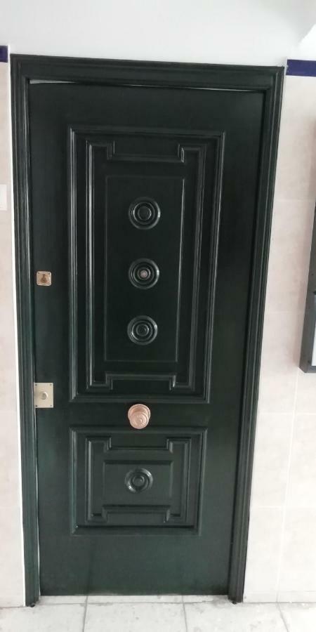 Calle Rio Trueba 11 Bajo D Appartement *